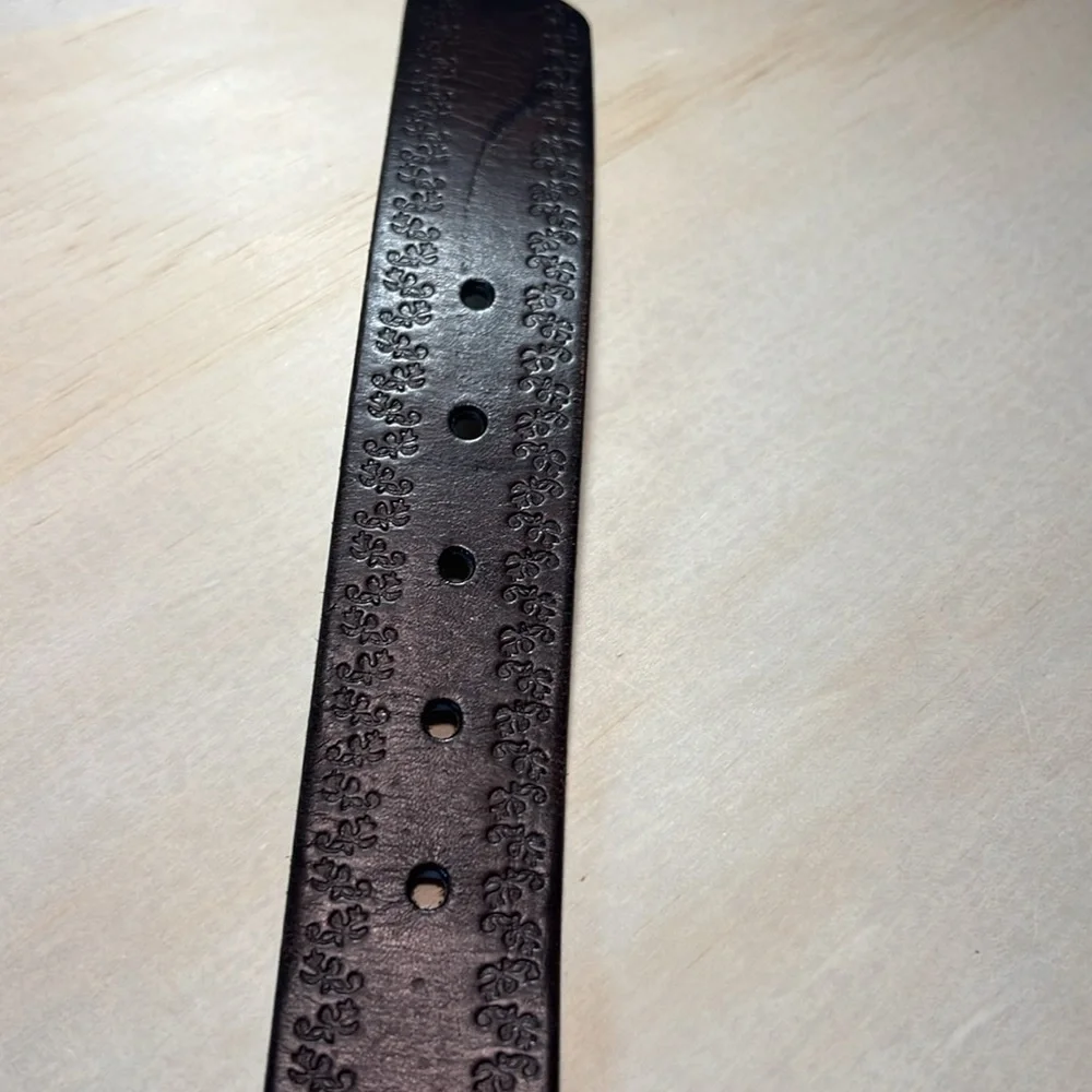 Woman’s Embossed Brown Genuine Leather Belt Sz M